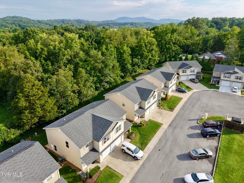 Photo of 2927 Watauga Road #7, Johnson City, TN 37601 (MLS # 9999546)