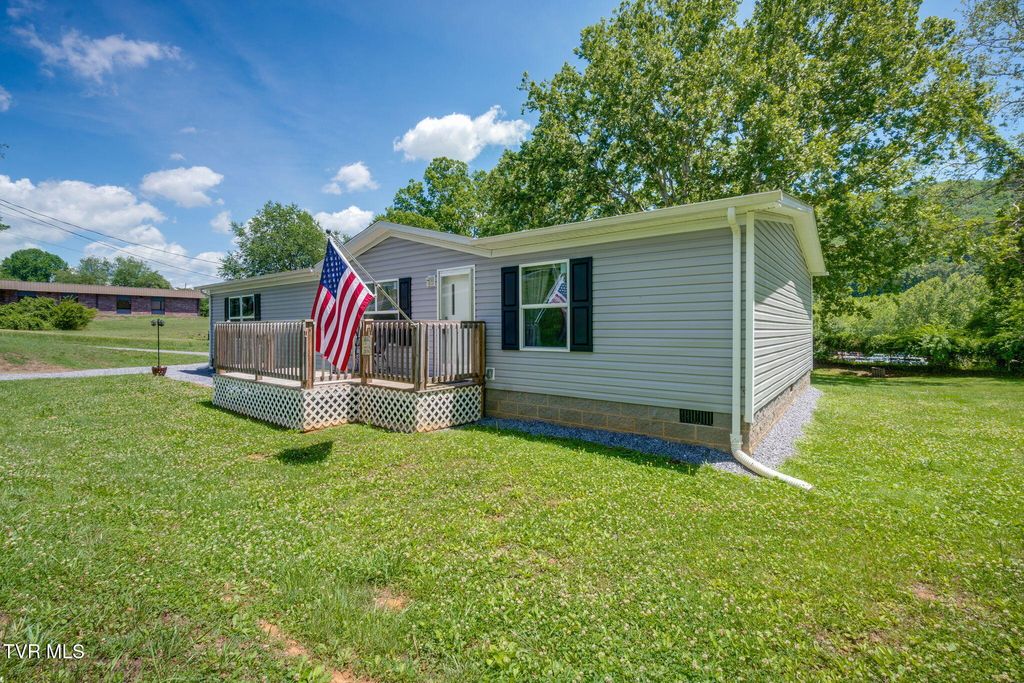 Photo of 2315 Volunteer Parkway, Bristol, TN 37620 (MLS # 9996070)