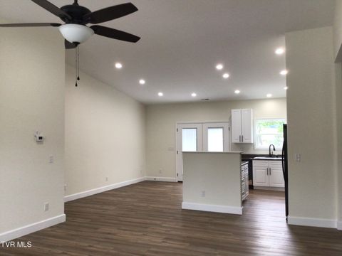 Tiny photo for 809 Asheville Highway, Greeneville, TN 37743 (MLS # 9979382)