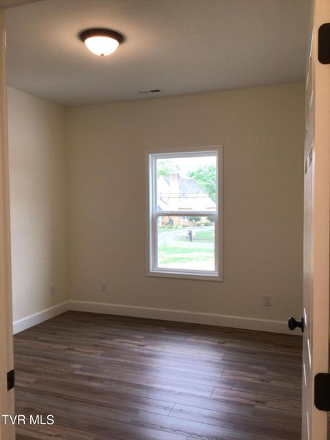 Tiny photo for 809 Asheville Highway, Greeneville, TN 37743 (MLS # 9979382)