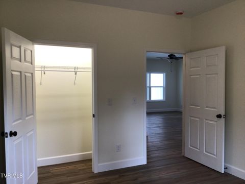 Tiny photo for 809 Asheville Highway, Greeneville, TN 37743 (MLS # 9979382)