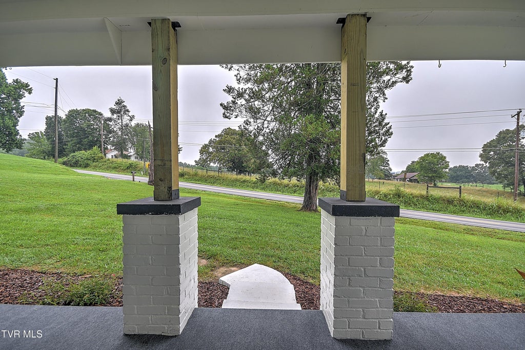 Photo of 252 Highway 81, Jonesborough, TN 37659 (MLS # 9998715)
