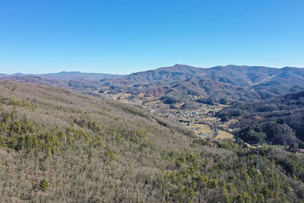 Photo of 156 Rock Quarry Road, Roan Mountain, TN 37687 (MLS # 9998280)
