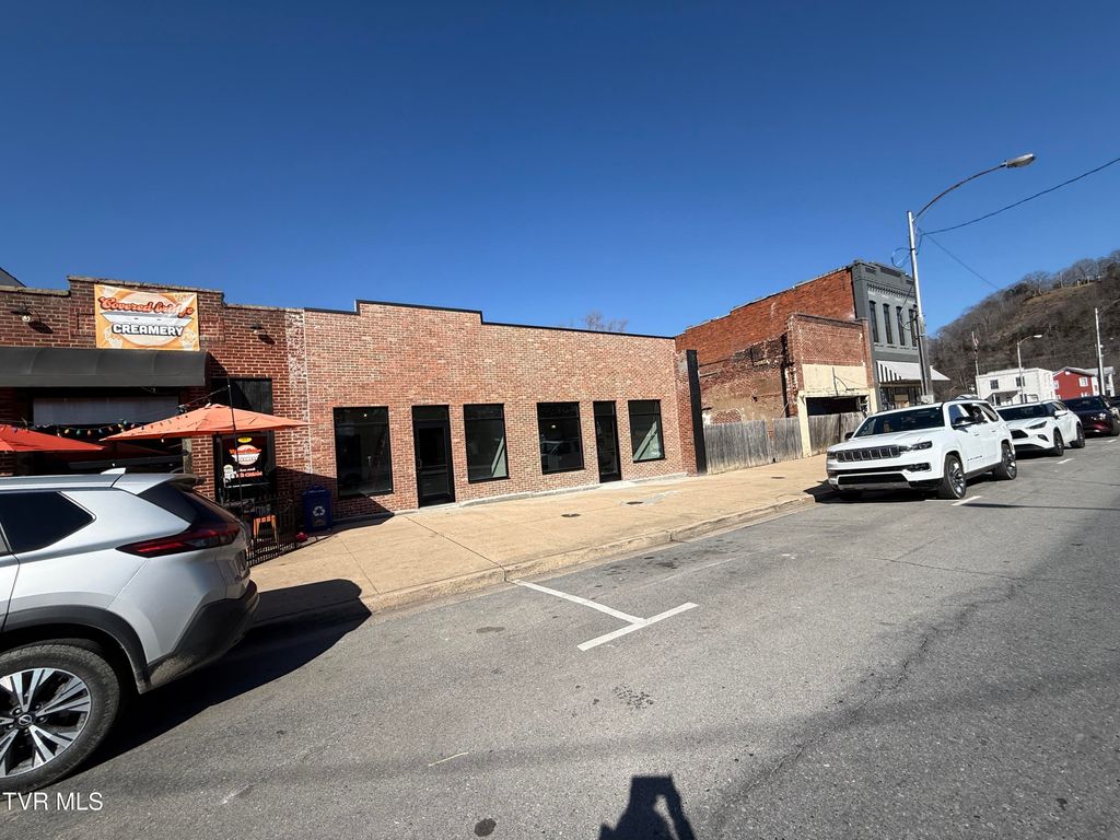 Photo of 711713 Elk Avenue, Elizabethton, TN 37643 (MLS # 9991419)