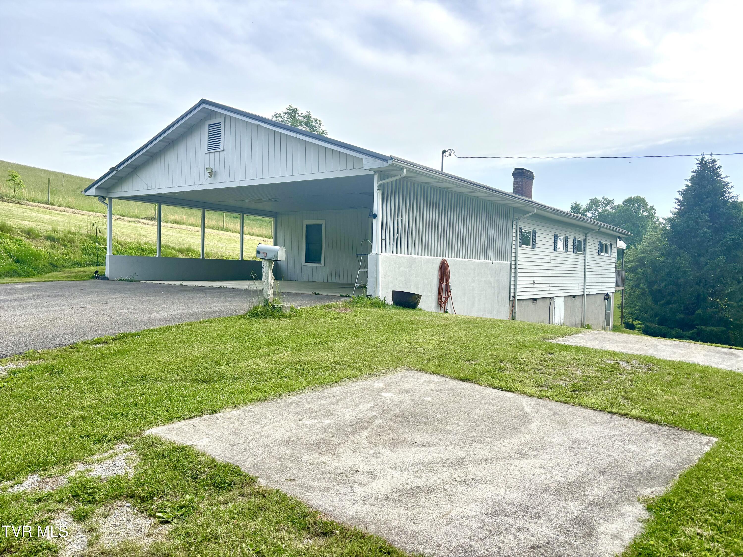 338 Bus Shop Road, Jonesville, Virginia image 4