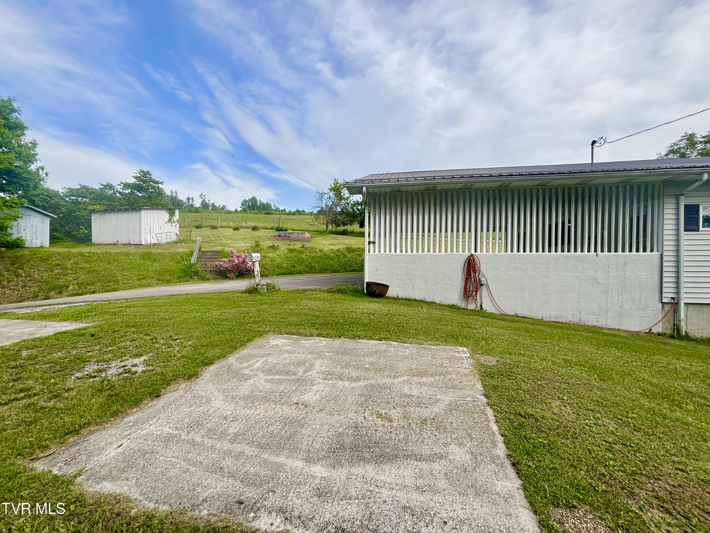 338 Bus Shop Road, Jonesville, Virginia image 6
