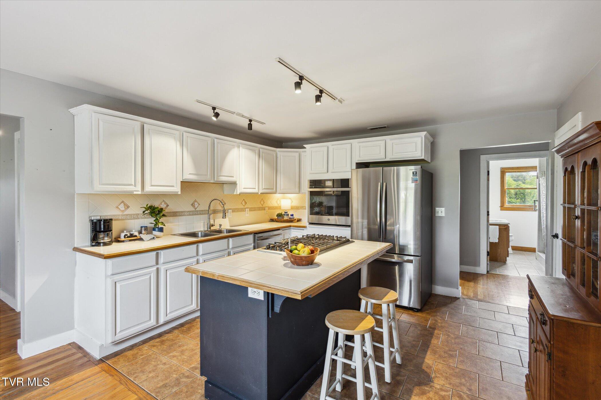 108 Durham Road, Johnson City, Tennessee image 16