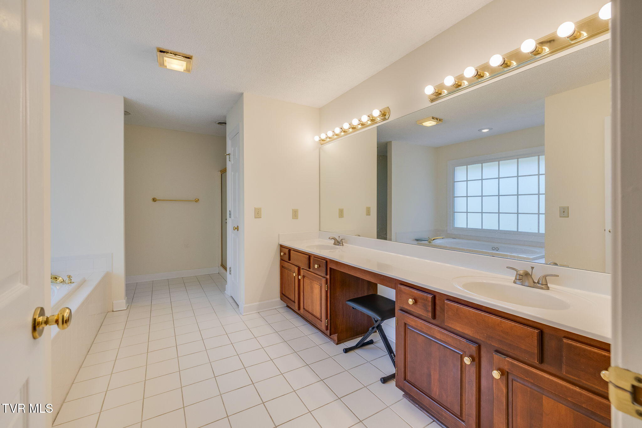 3502 Bondwood Circle, Johnson City, Tennessee image 27
