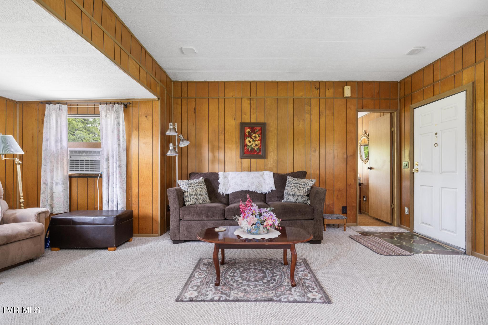 1940 Hickory Tree Road, Bluff City, Tennessee image 6