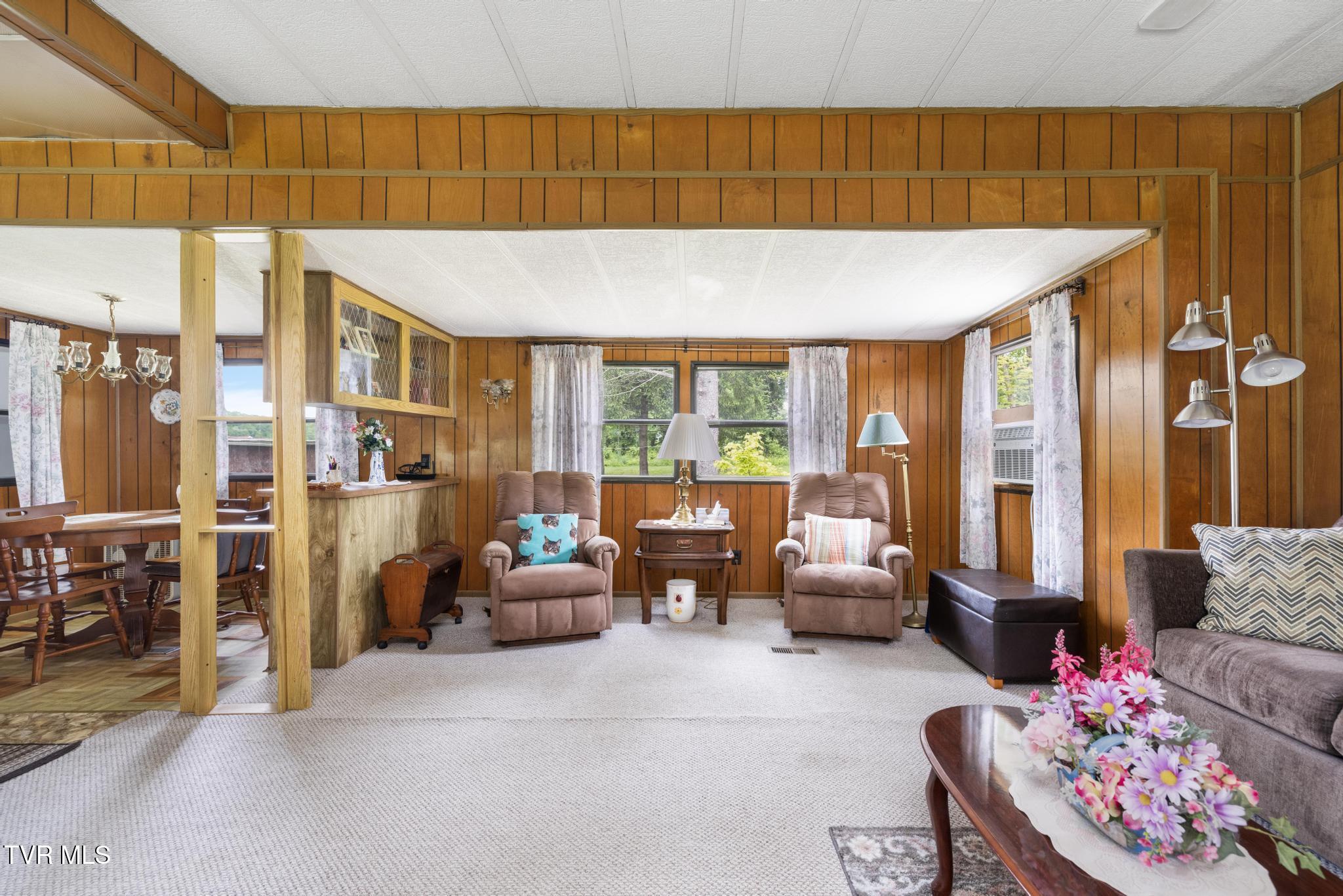 1940 Hickory Tree Road, Bluff City, Tennessee image 3