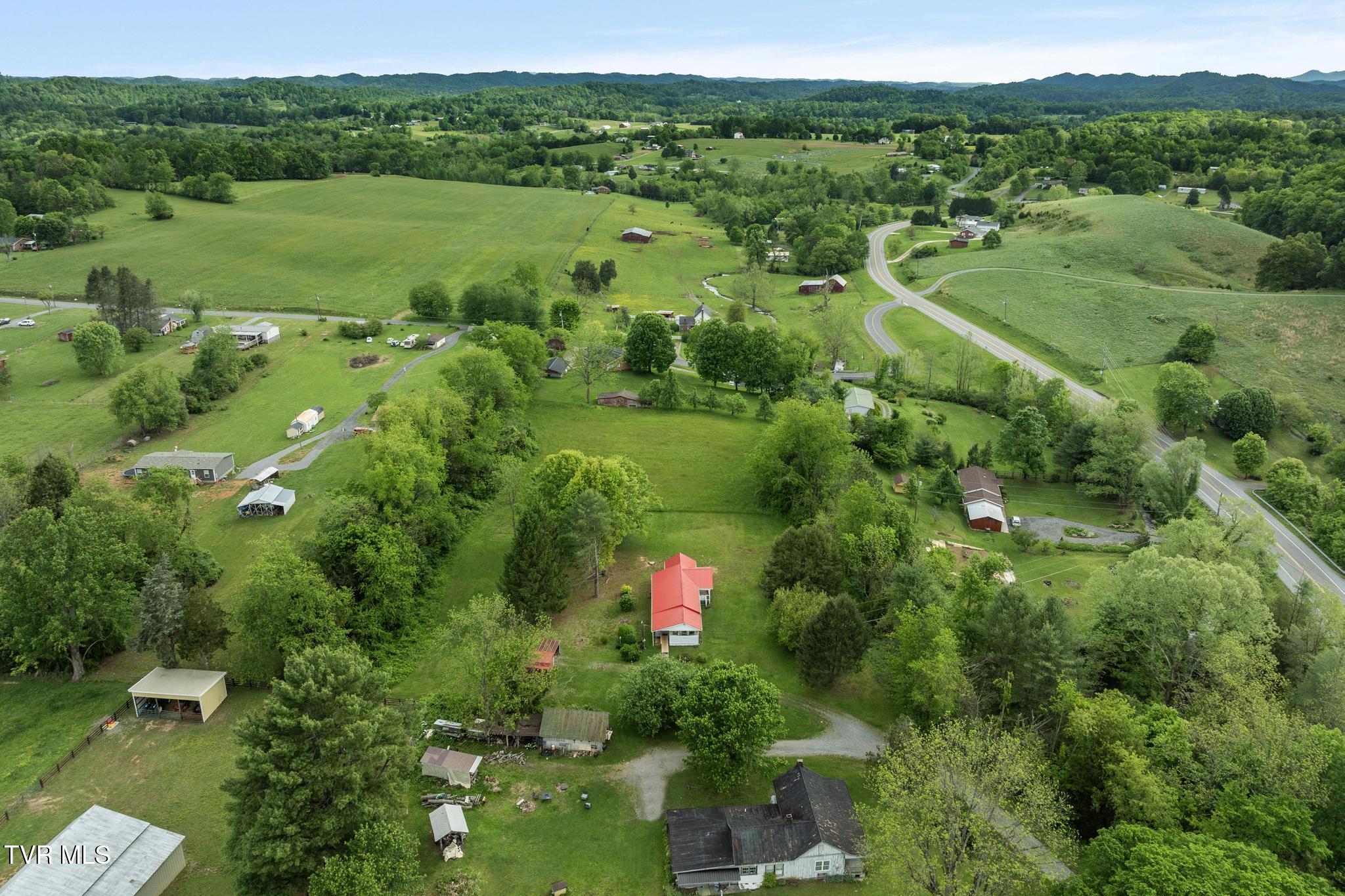 1940 Hickory Tree Road, Bluff City, Tennessee image 39