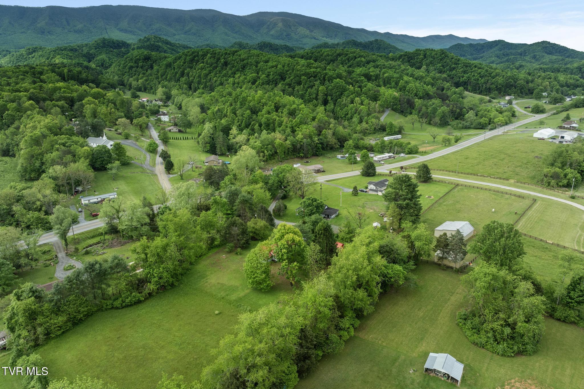 1940 Hickory Tree Road, Bluff City, Tennessee image 35