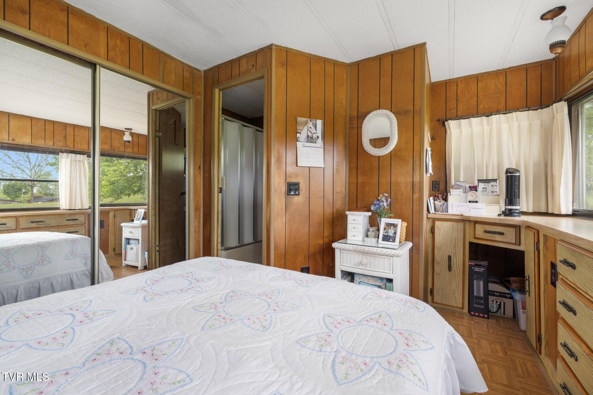 1940 Hickory Tree Road, Bluff City, Tennessee image 24