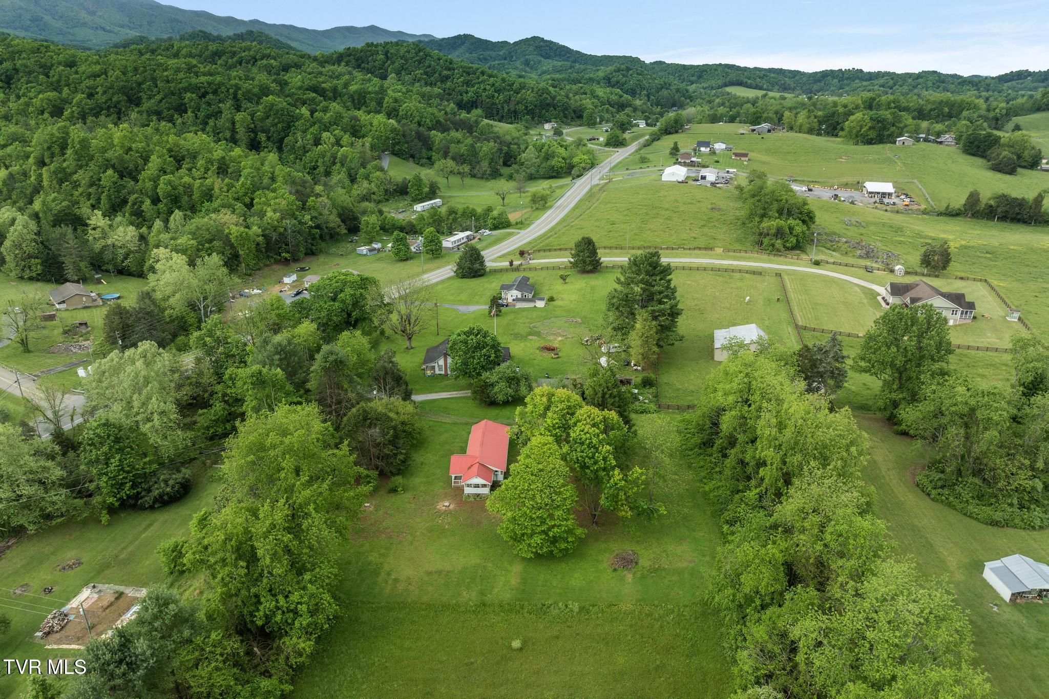 1940 Hickory Tree Road, Bluff City, Tennessee image 34