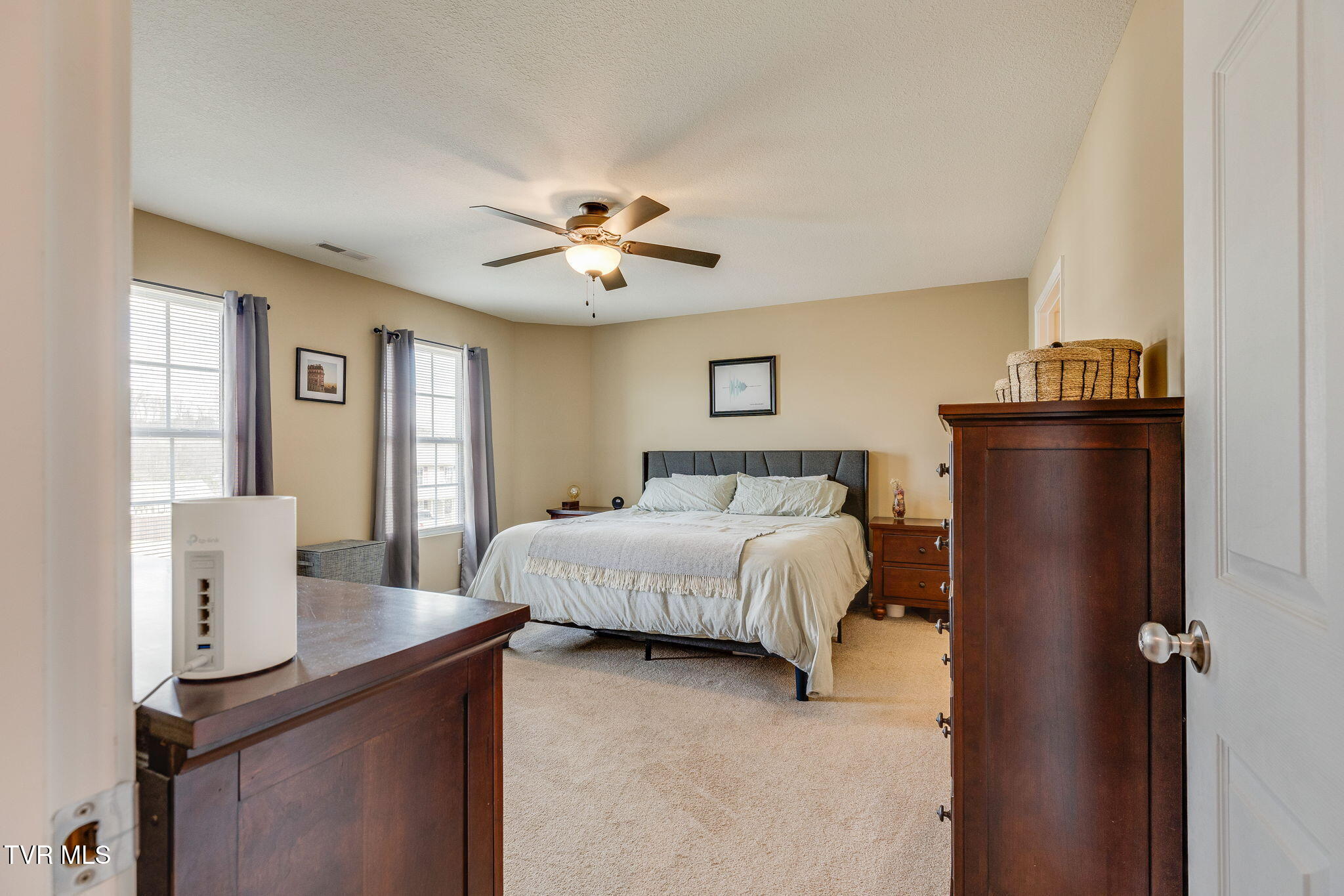 2021 Cody Cove, Bluff City, Tennessee image 17