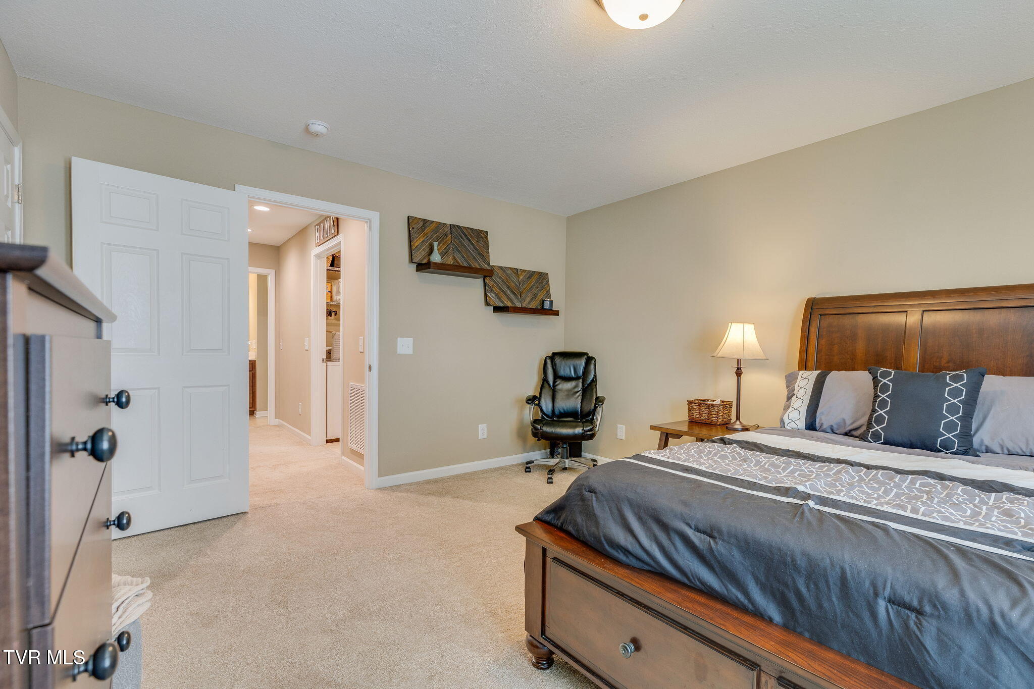2021 Cody Cove, Bluff City, Tennessee image 22