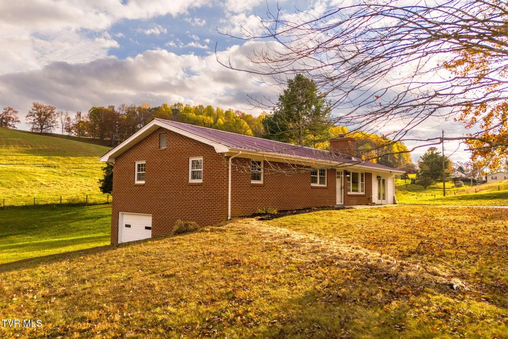 Photo of 24850 Walden Road, Abingdon, VA 24210 (MLS # 9987876)