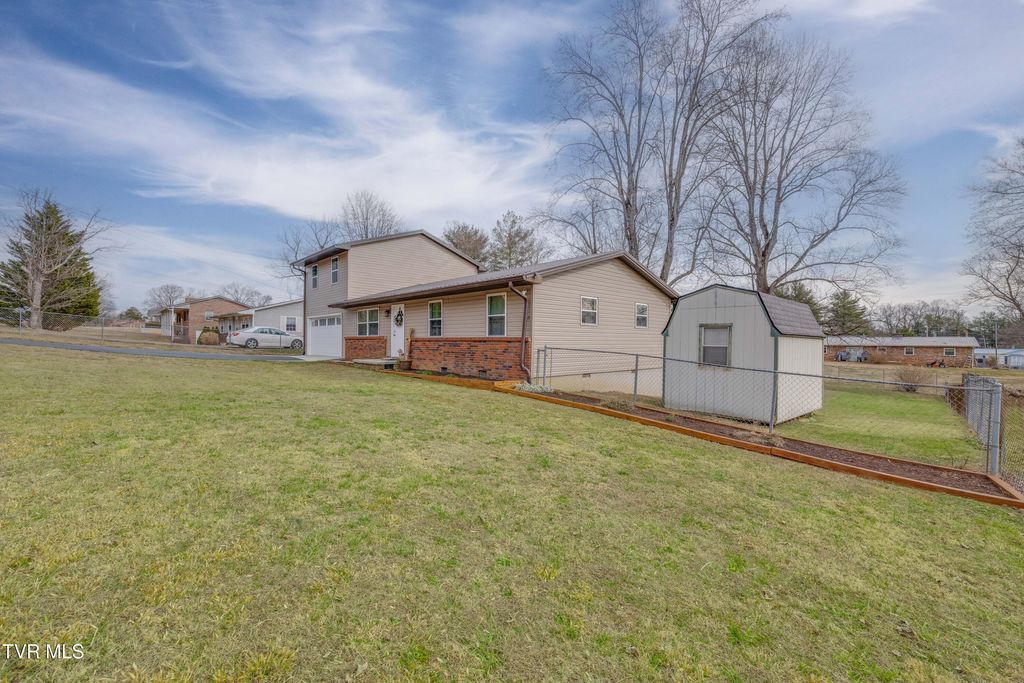 Photo of 132 Shannon View Road, Gray, TN 37615 (MLS # 9989922)