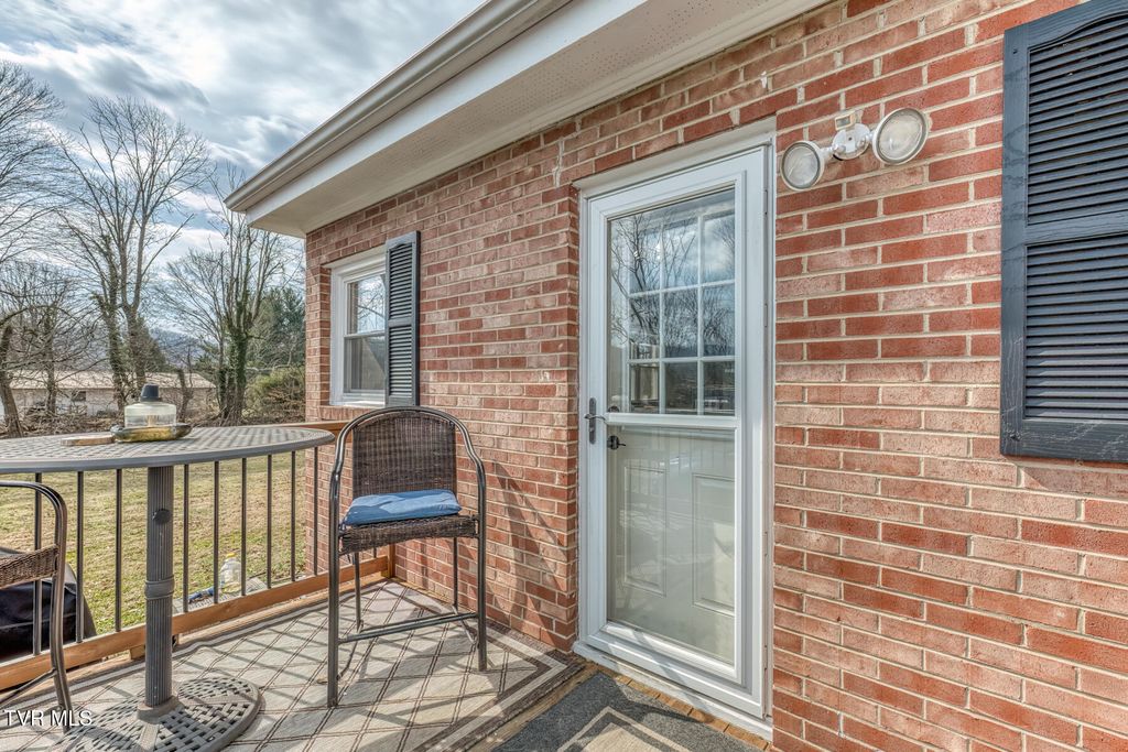 Photo of 1036 Tennessee 91, Elizabethton, TN 37643 (MLS # 9991658)