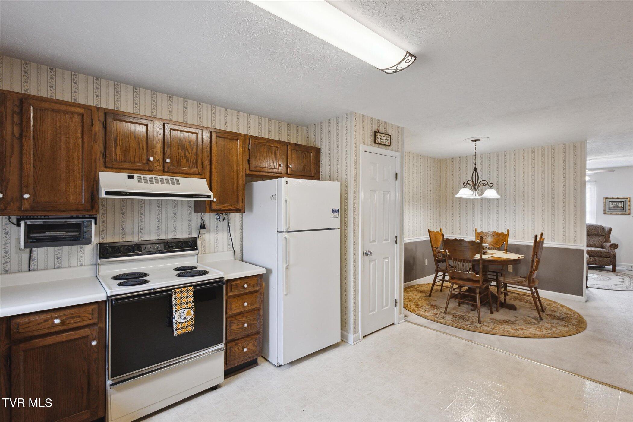 945 Maiden Street, Abingdon, Virginia image 12
