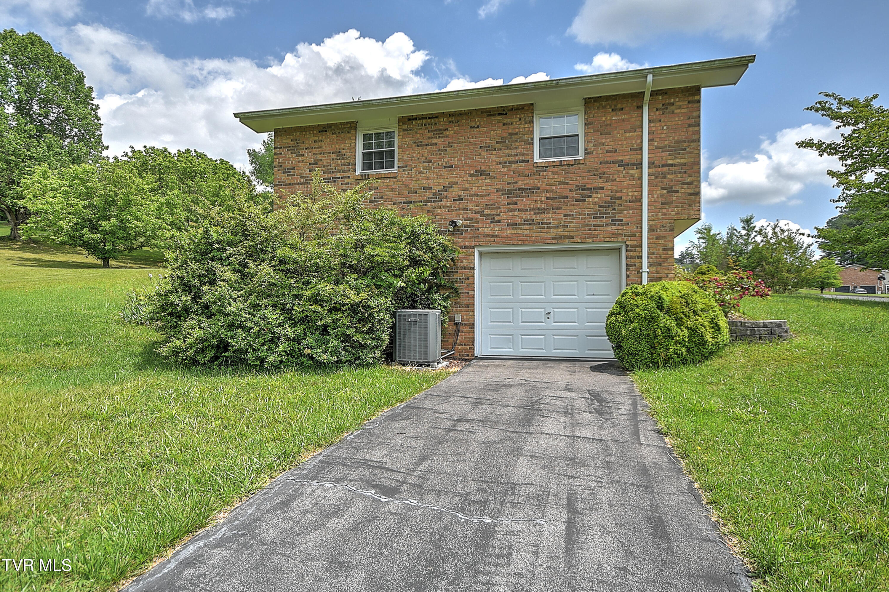 205 Clear Branch Circle, Blountville, Tennessee image 38