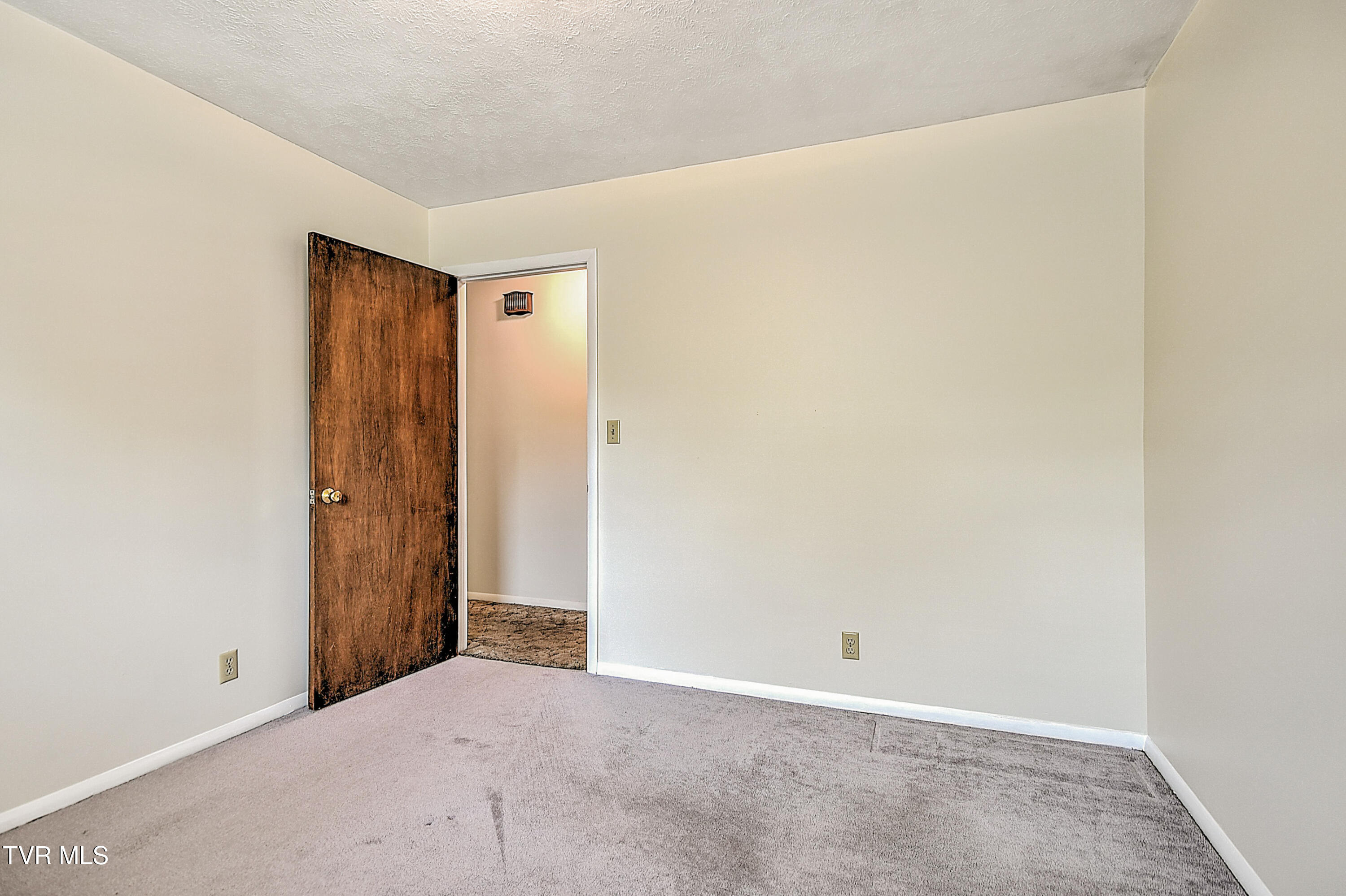 205 Clear Branch Circle, Blountville, Tennessee image 18