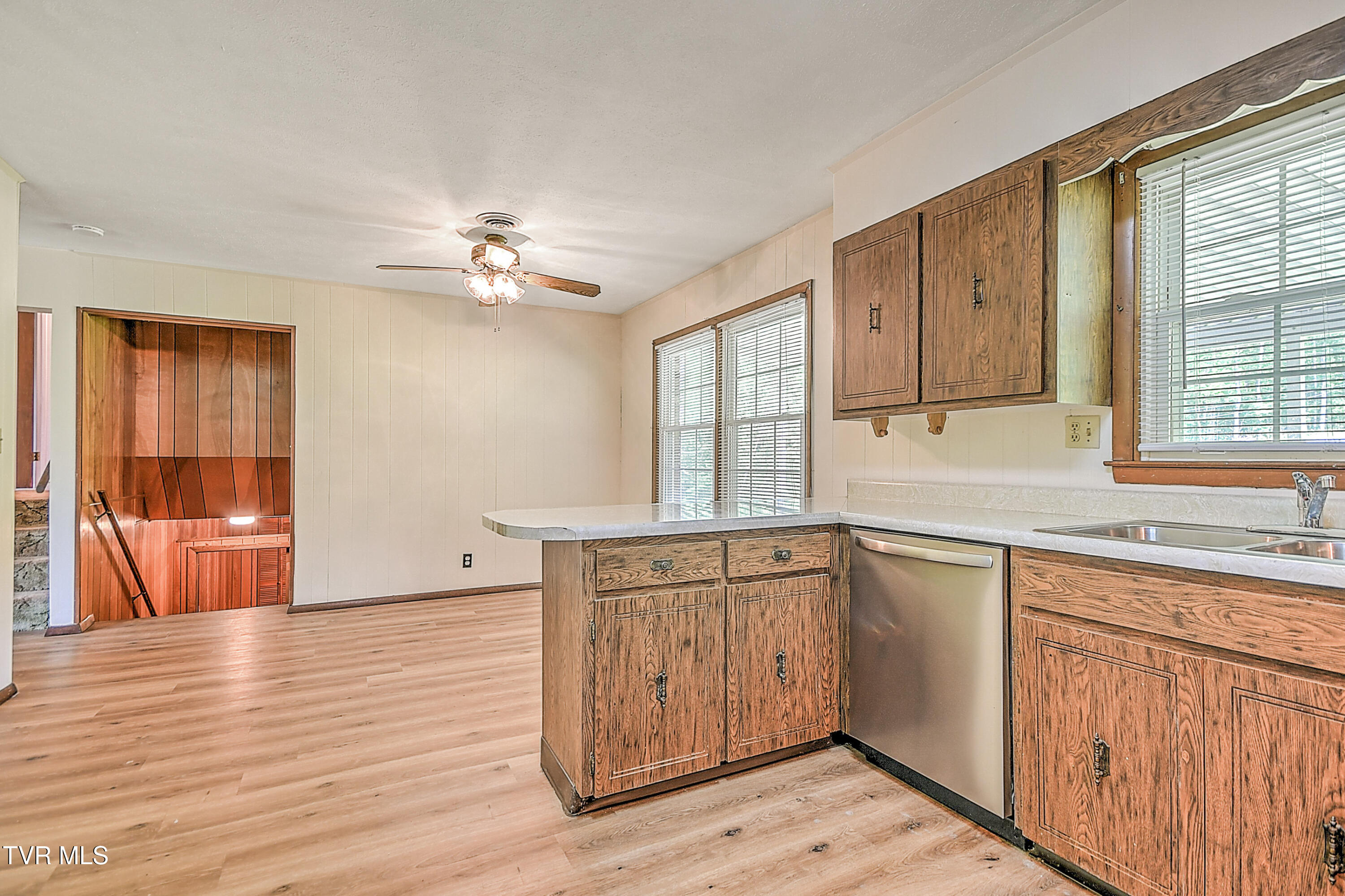 205 Clear Branch Circle, Blountville, Tennessee image 16