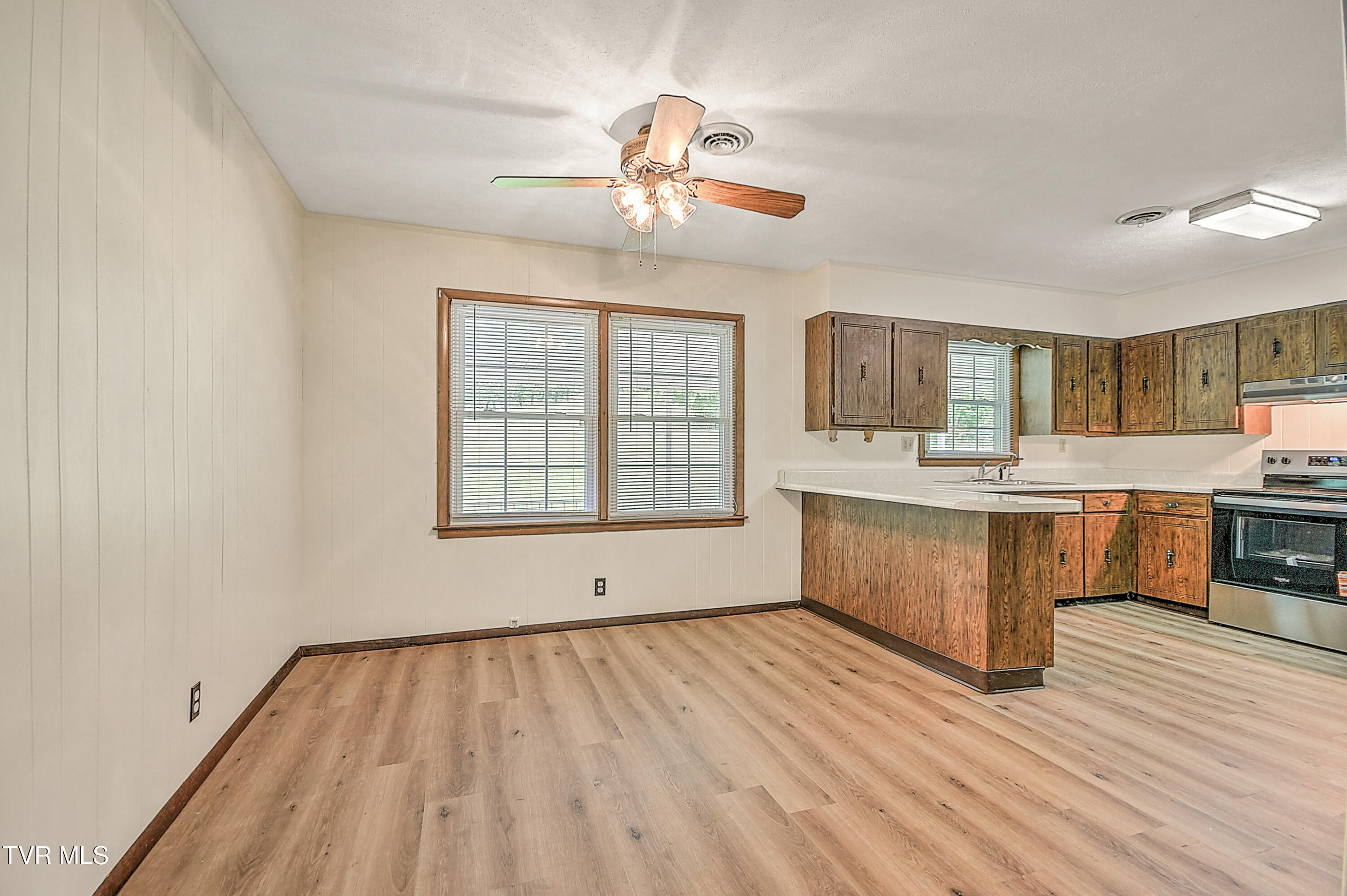 205 Clear Branch Circle, Blountville, Tennessee image 8
