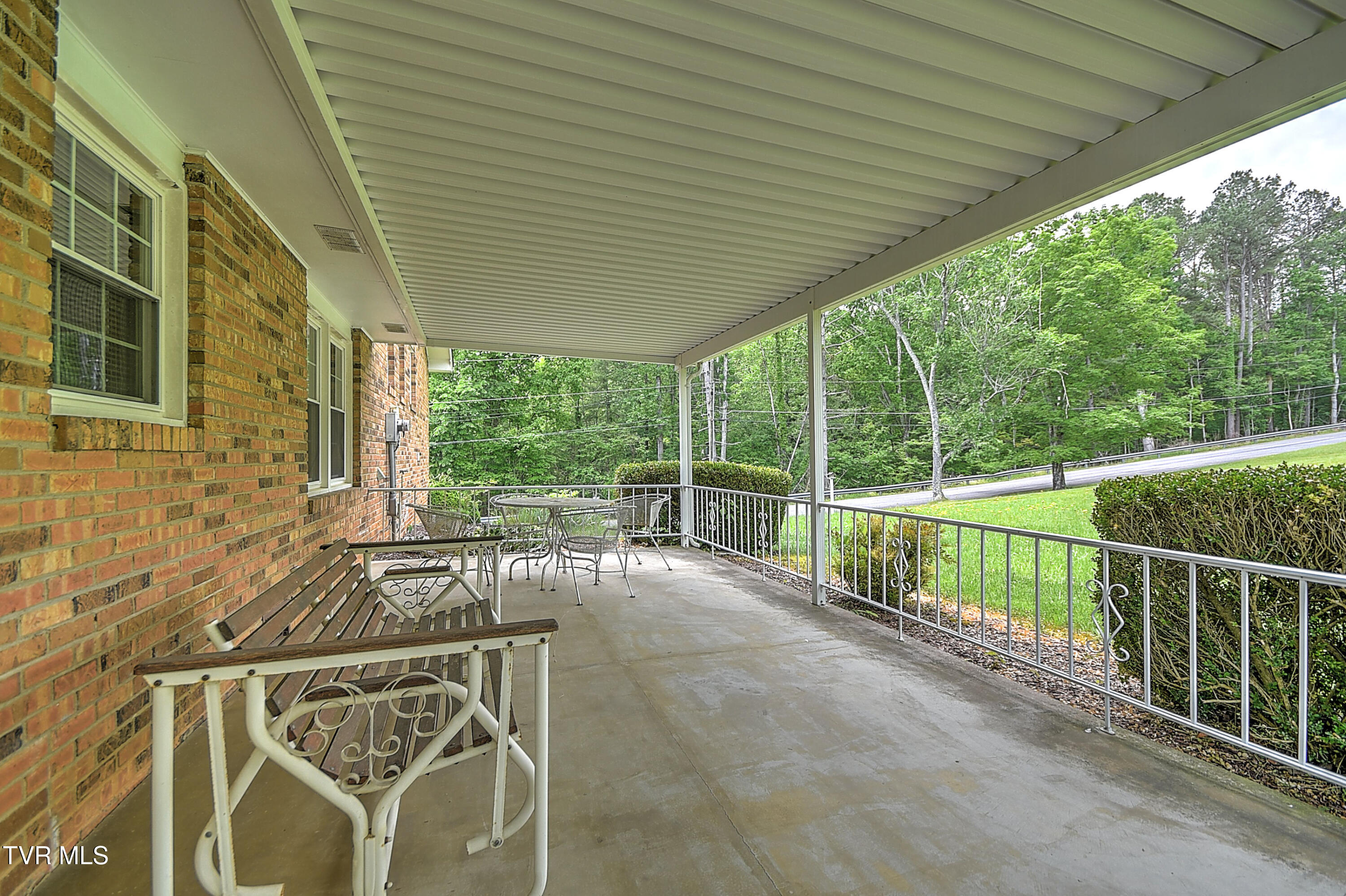 205 Clear Branch Circle, Blountville, Tennessee image 46