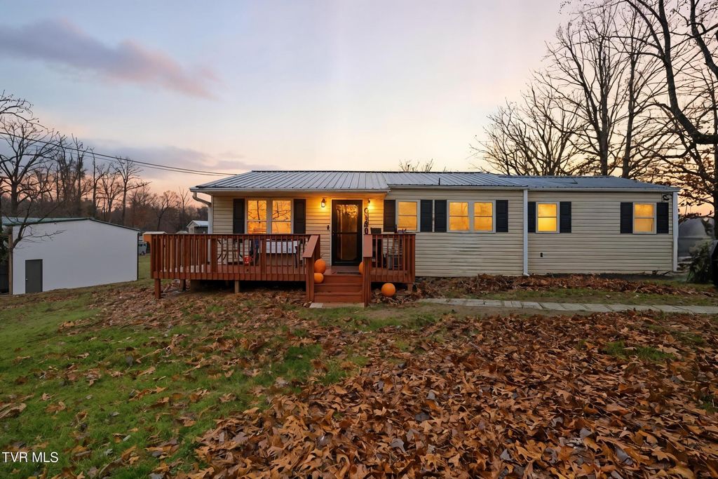 Photo of 101 Buncomb Hill Road, Jonesborough, TN 37659 (MLS # 9989002)
