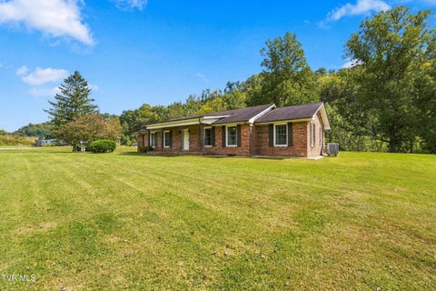 Homes For Sale - 233 Thorngrove Drive<br/> Duffield, VA 24244