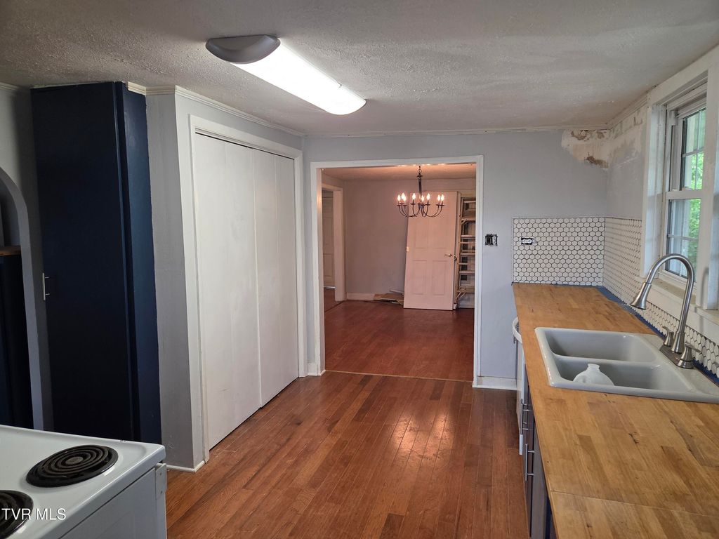 Photo of 13093 Kincannon Road, Glade Spring, VA 24340 (MLS # 9995751)