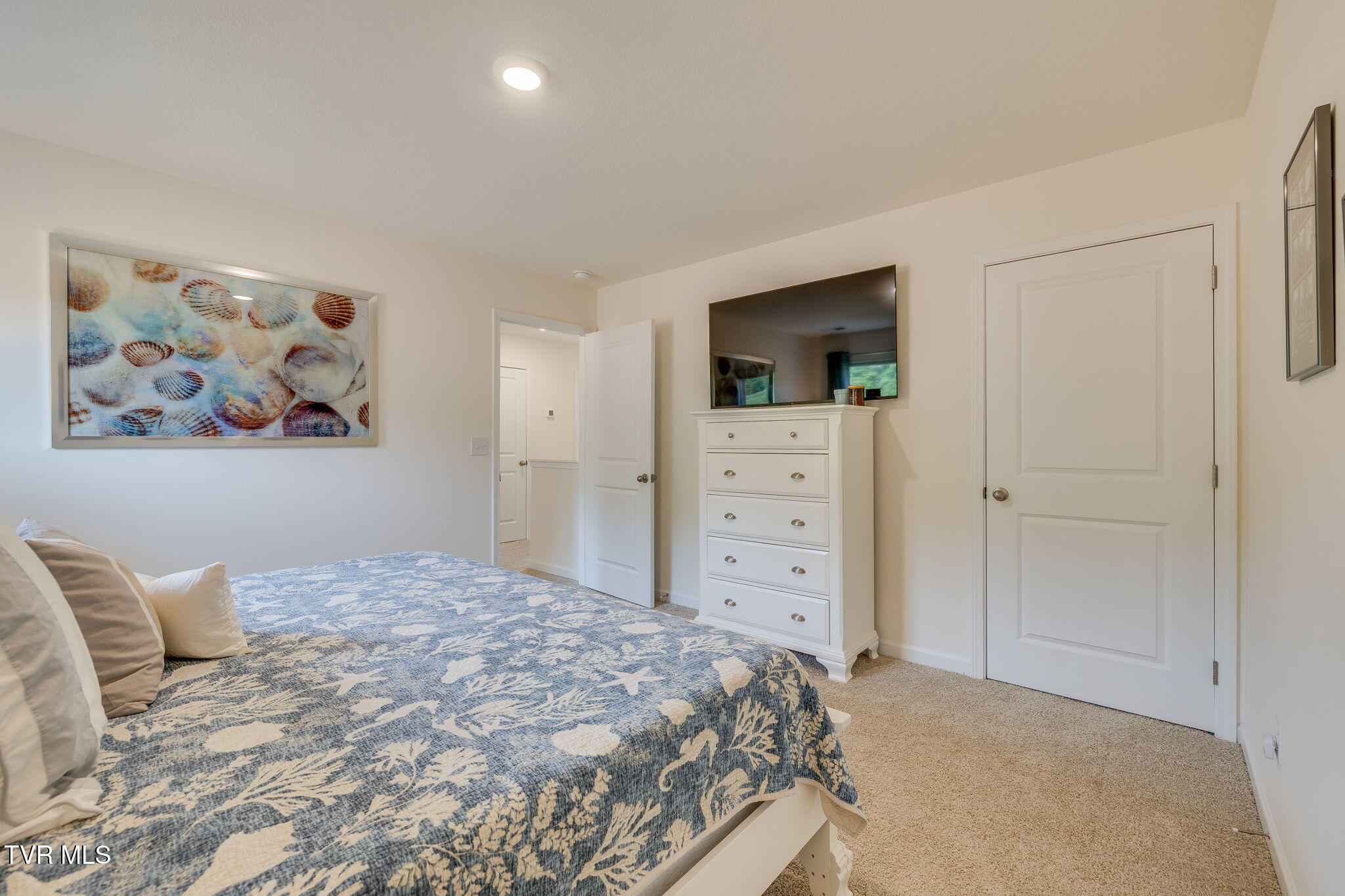 2340 Hamshire Street, Johnson City, Tennessee image 33