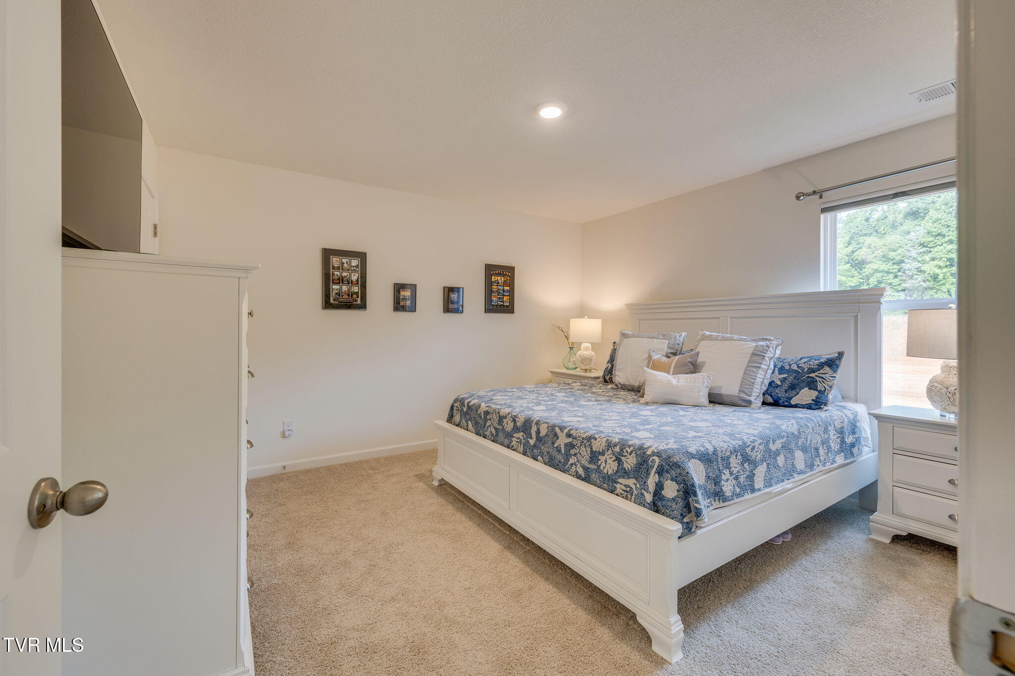 2340 Hamshire Street, Johnson City, Tennessee image 32