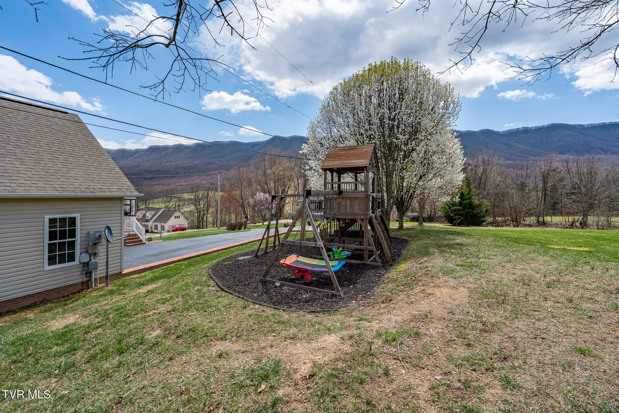 128 Echo Lane Lane, Lebanon, Virginia image 25