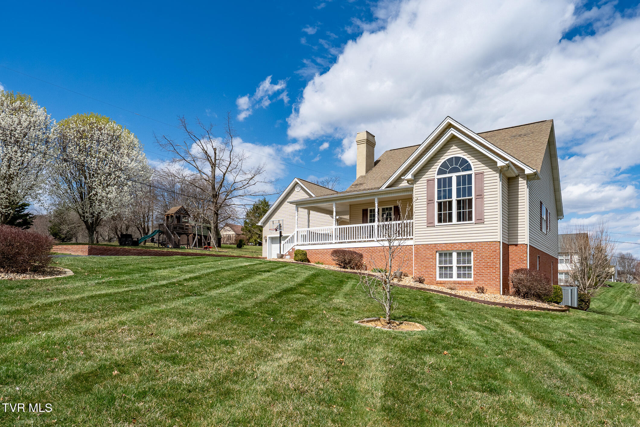 128 Echo Lane Lane, Lebanon, Virginia image 8