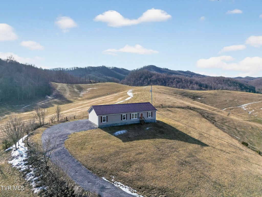 Photo of 32383 Raccoon Trail, Meadowview, VA 24361 (MLS # 9991148)