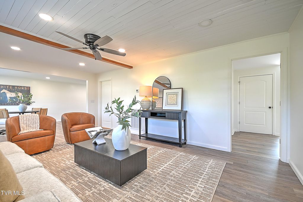 Photo of 167 Gray Station Road, Johnson City, TN 37615 (MLS # 9995414)