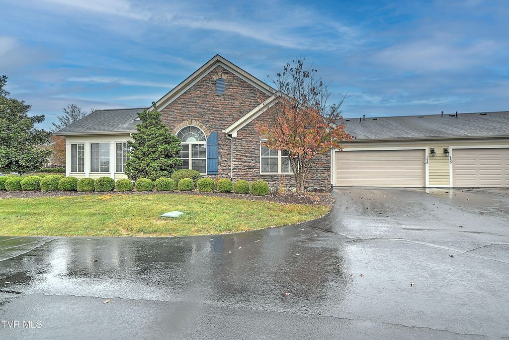 Photo of 1648 Hatterdale Farm Road, Blountville, TN 37617 (MLS # 9987820)