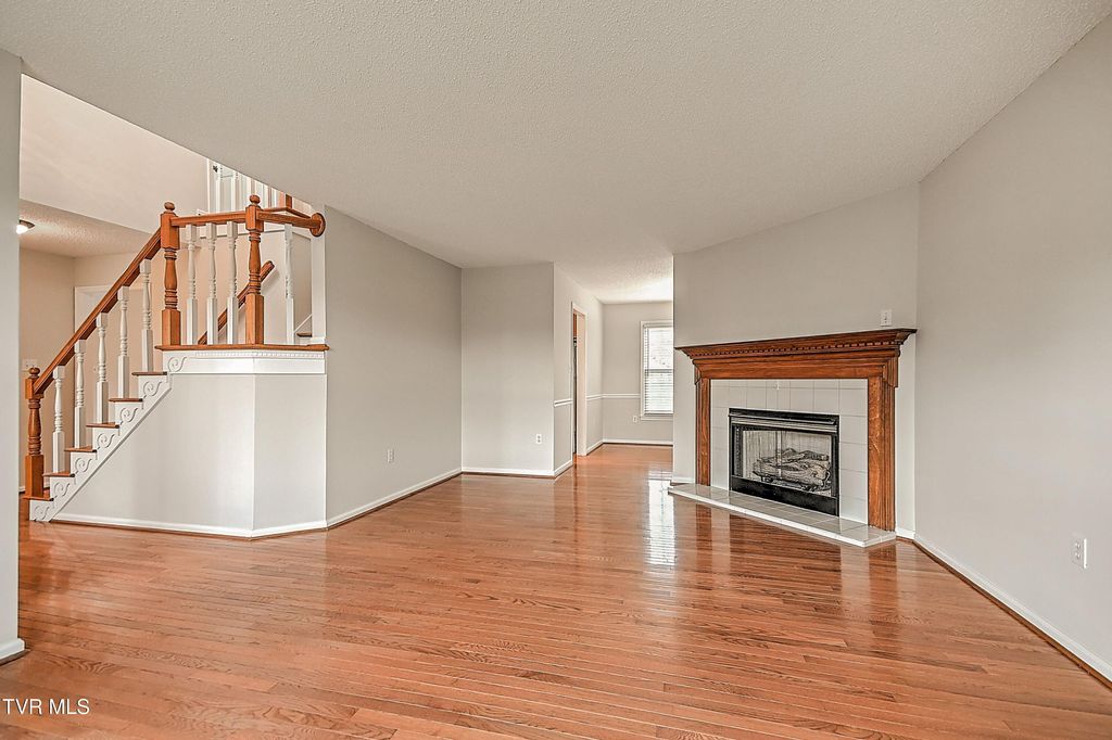 Photo of 15336 Woodstone Circle, Bristol, VA 24202 (MLS # 9989654)