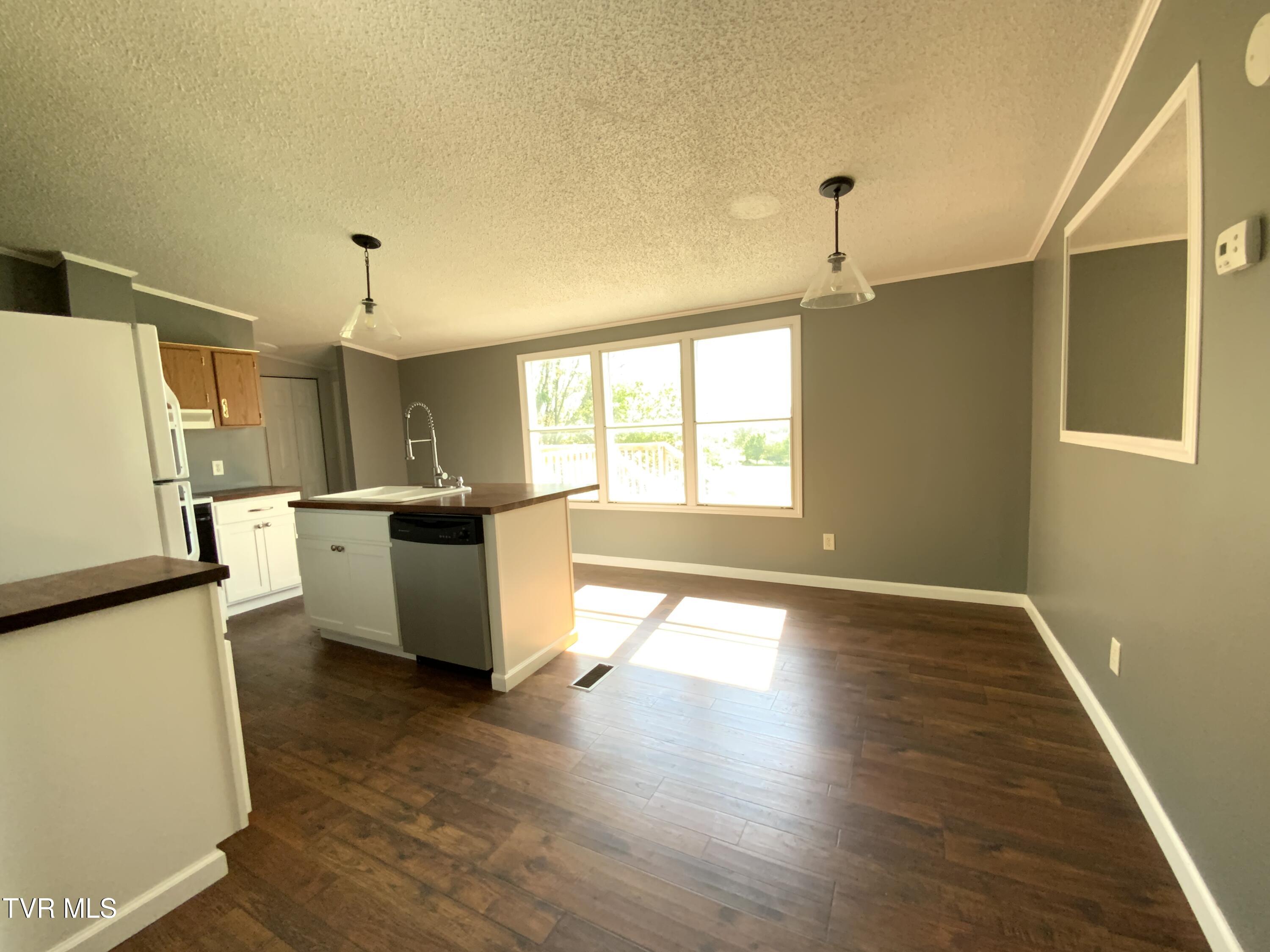 1014 Red Bud Lane, Rogersville, Tennessee image 17