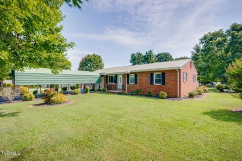 Photo of 100 Fairway Drive, Gray, TN 37615 (MLS # 10000870)