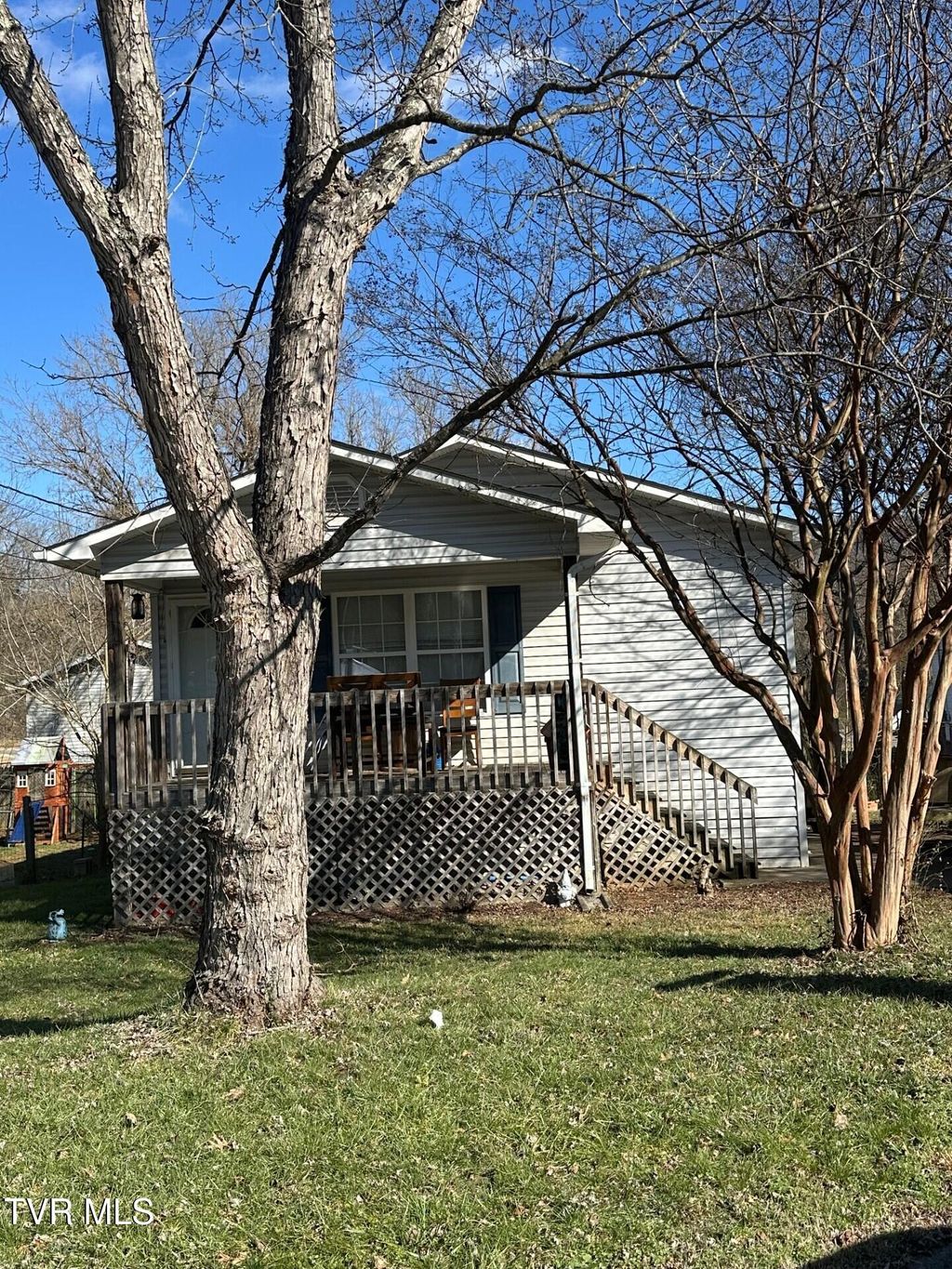 Photo of 1707 Daytona Drive, Johnson City, TN 37601 (MLS # 9990364)