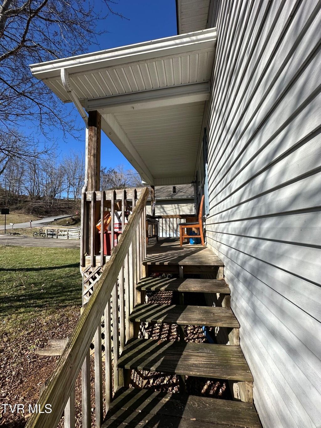 Photo of 1707 Daytona Drive, Johnson City, TN 37601 (MLS # 9990364)