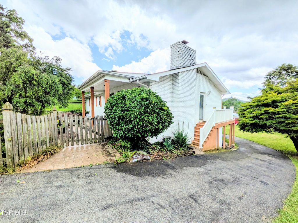 Photo of 4510 Ronald Drive, Kingsport, TN 37664 (MLS # 9996001)