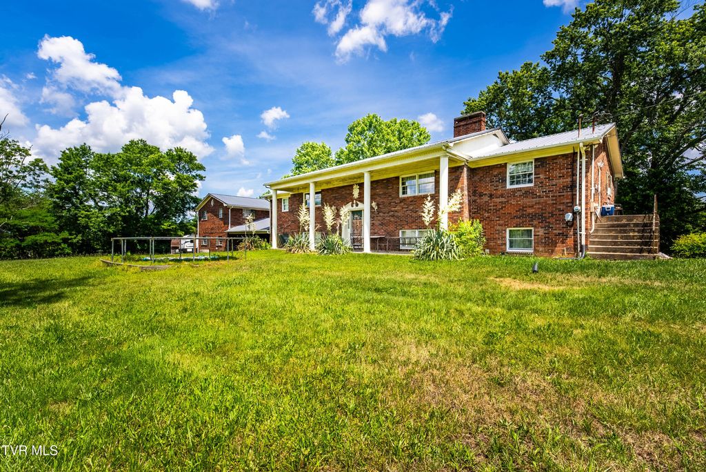 Photo of 149 Hill Top Loop, Rogersville, TN 37857 (MLS # 9996314)