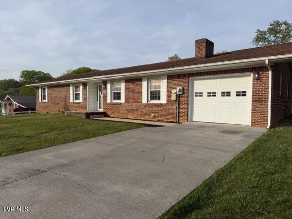 Photo of 212 Sperry View Drive, Bristol, TN 37620 (MLS # 9994354)