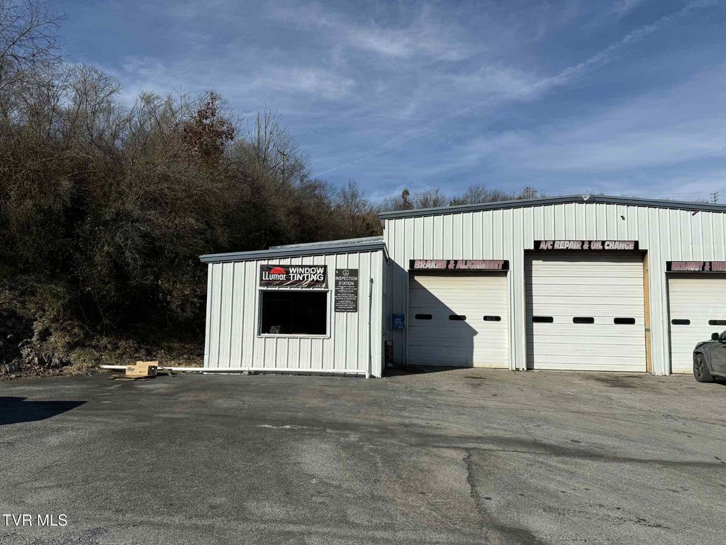 Photo of 605 Trent Street, Norton, VA 24273 (MLS # 9990750)