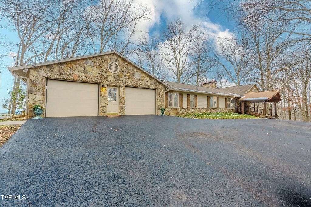 Photo of 1290 Hickory Hills Road, Jefferson City, TN 37760 (MLS # 9990989)