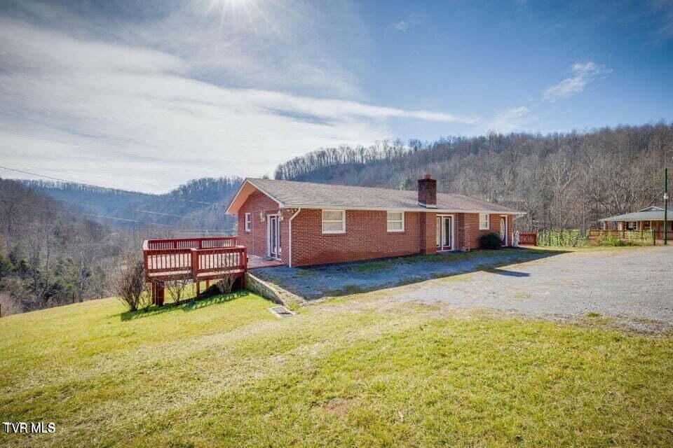 Photo of 186 Gunport Drive, Duffield, VA 24244 (MLS # 10002556)